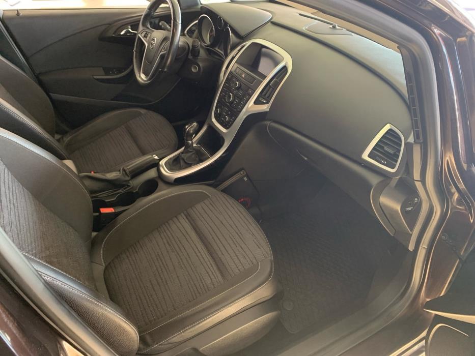 OPEL Astra 2015