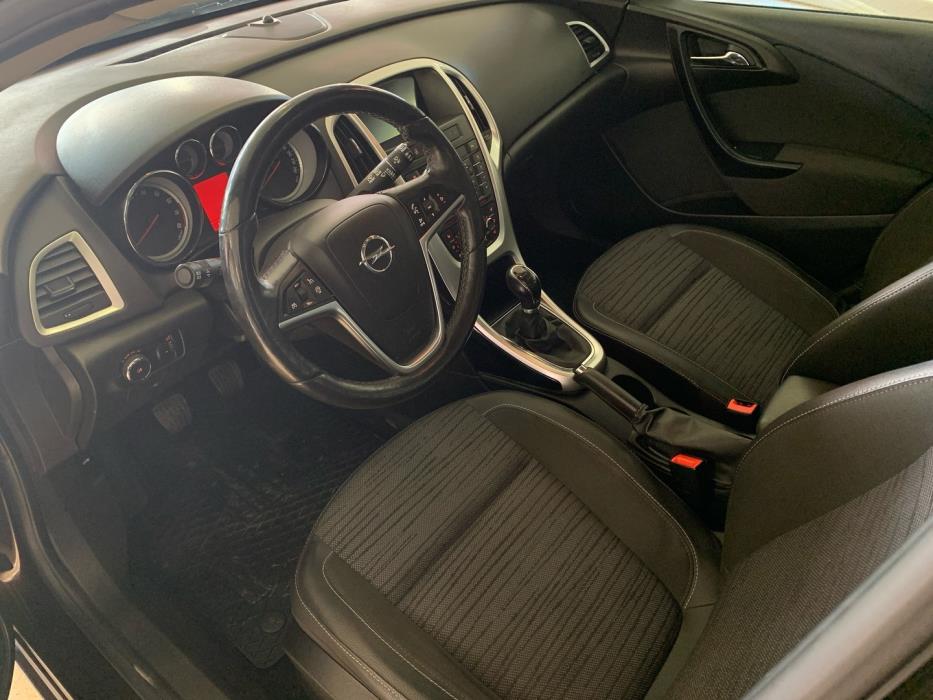OPEL Astra 2015