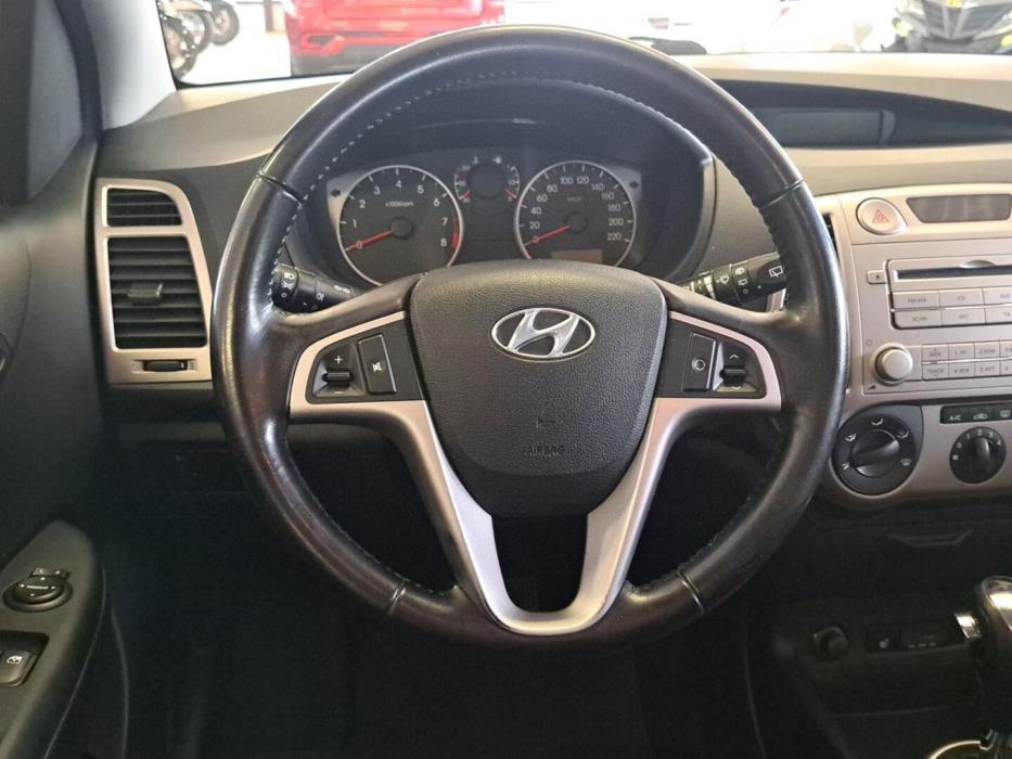 HYUNDAI i20 2009