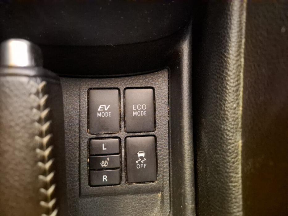 TOYOTA Yaris 2019