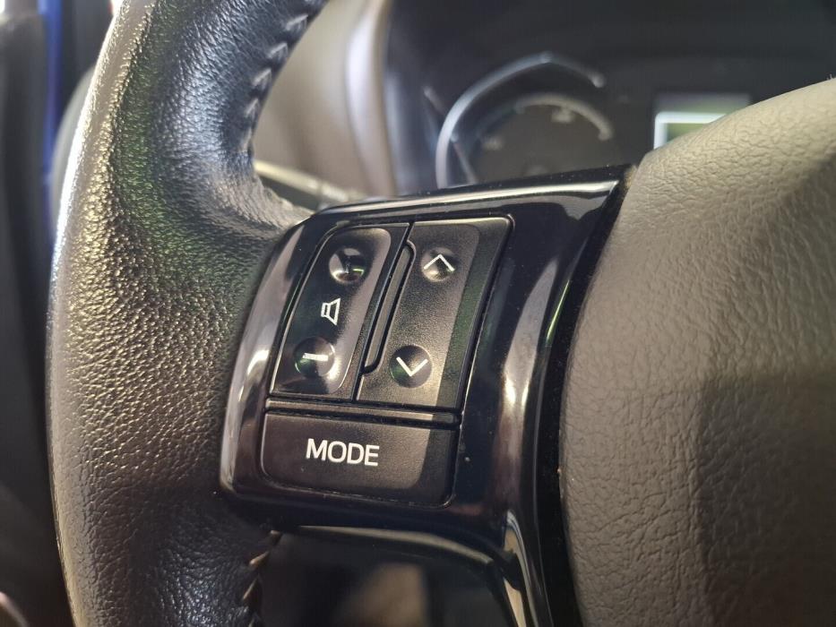 TOYOTA Yaris 2019