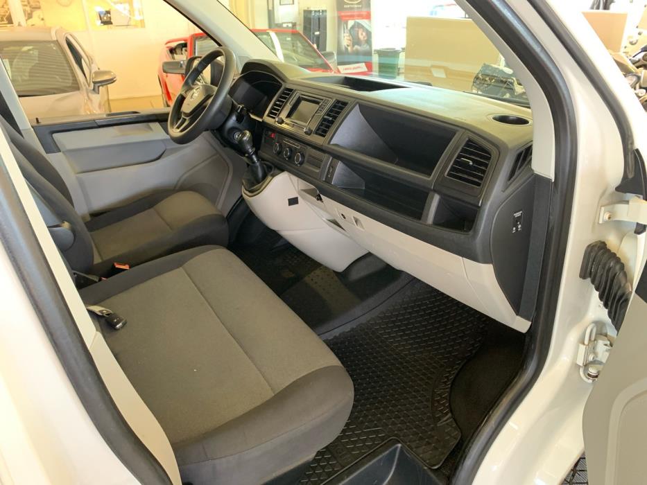 VOLKSWAGEN Transporter 2019