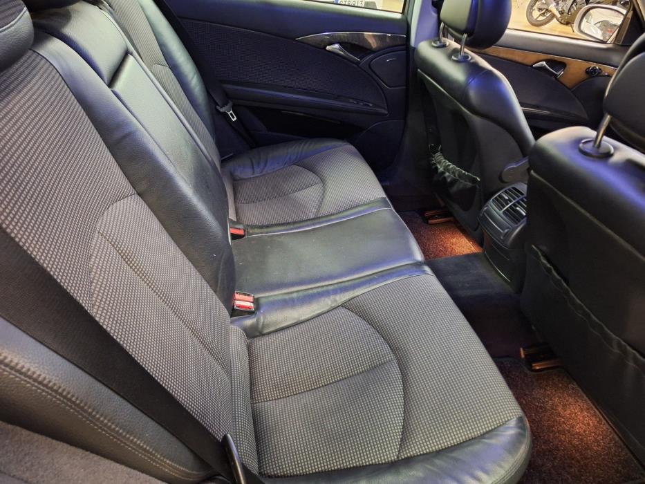 MERCEDES-BENZ E 2004