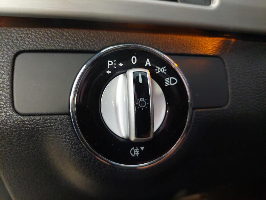 MERCEDES-BENZ E 2009