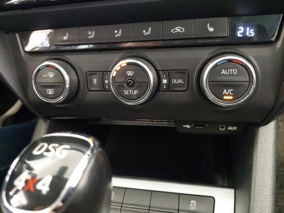 SKODA Octavia 2014