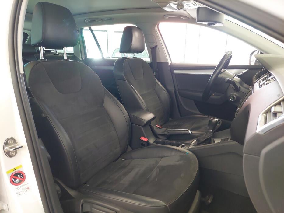 SKODA Octavia 2014