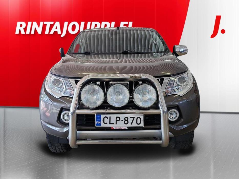 MITSUBISHI L200 2015