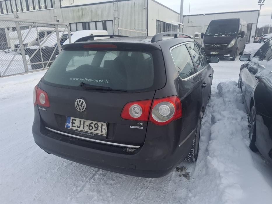 VOLKSWAGEN Passat 2009