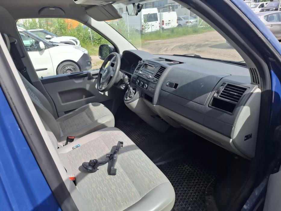 VOLKSWAGEN Transporter 2011