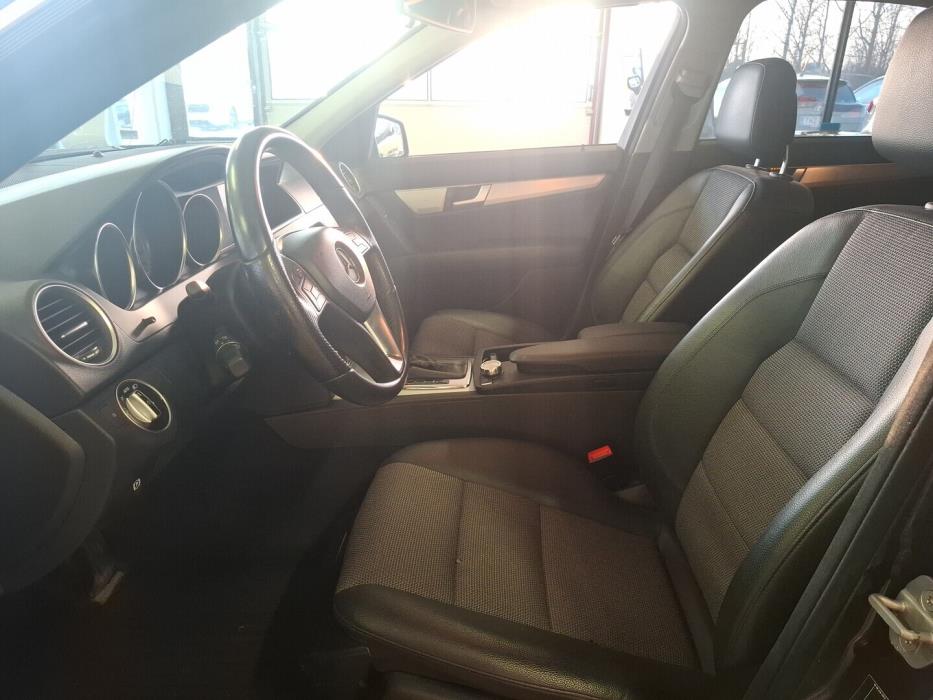 MERCEDES-BENZ C 2012