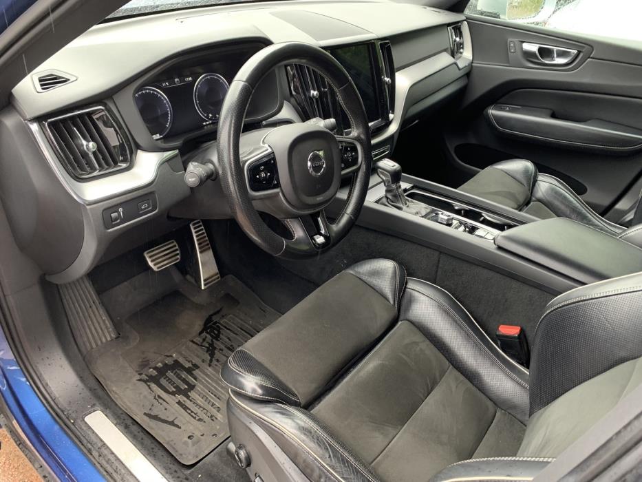 VOLVO XC60 2018
