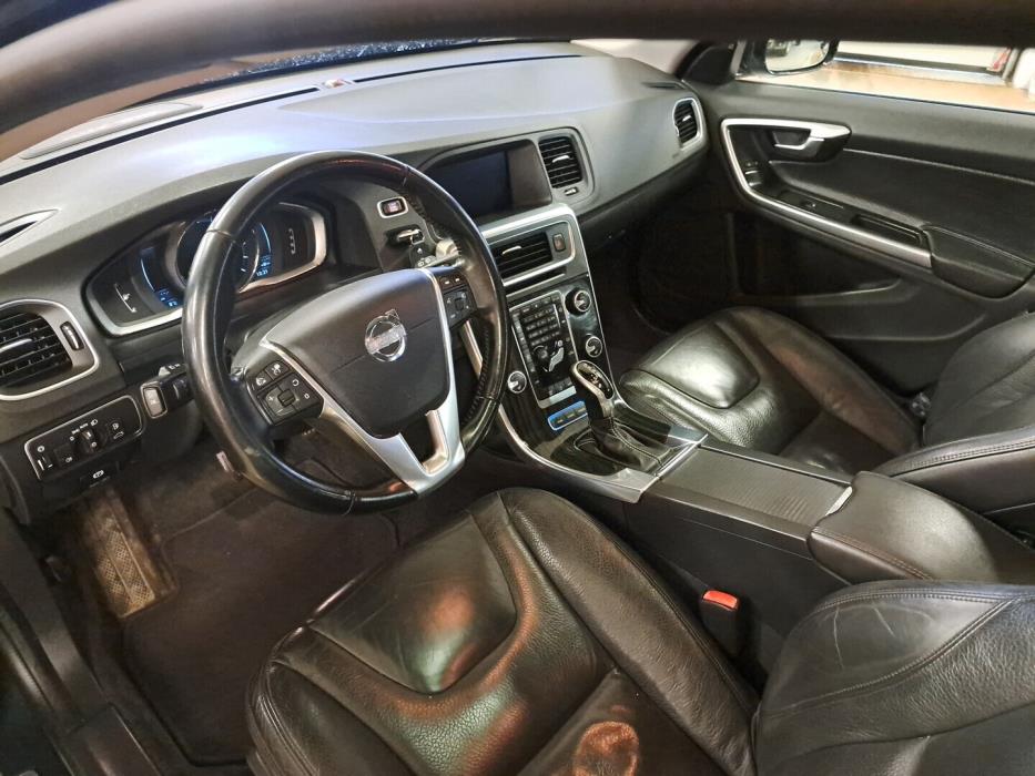 VOLVO V60 2013