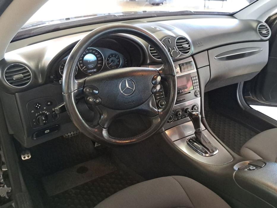 MERCEDES-BENZ CLK 2005