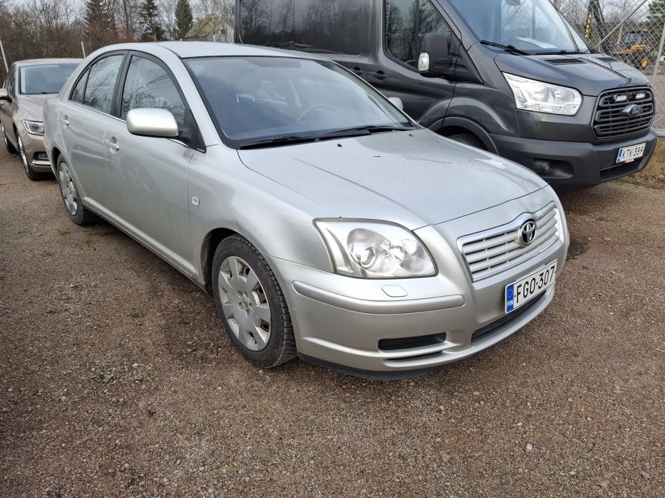 TOYOTA Avensis 2005