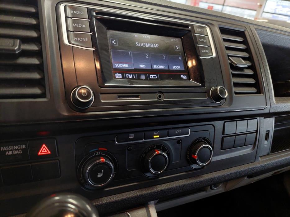 VOLKSWAGEN Transporter 2017