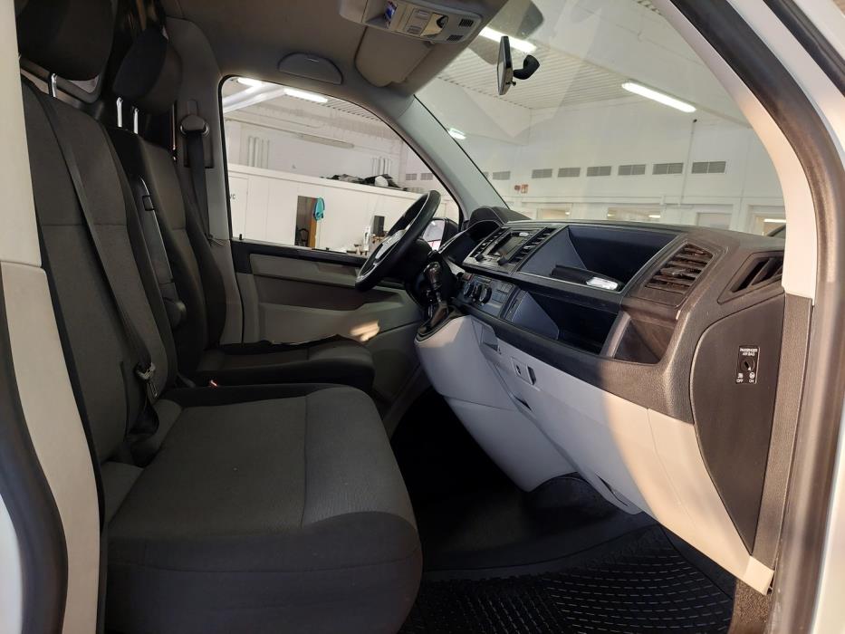 VOLKSWAGEN Transporter 2017