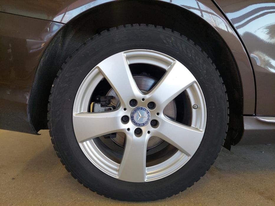 MERCEDES-BENZ C 2015