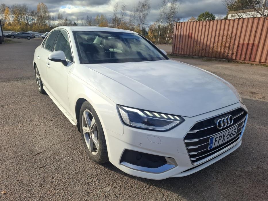 AUDI A4 2021