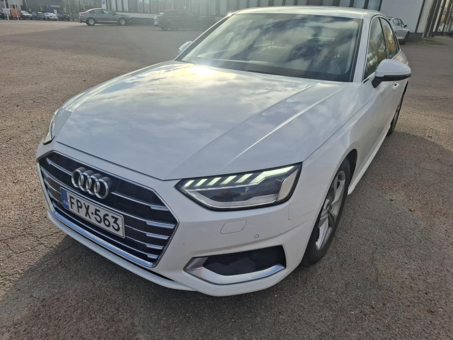 AUDI A4 2021