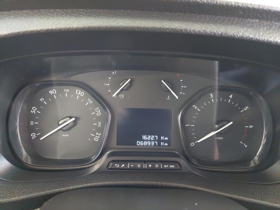 OPEL Vivaro 2021