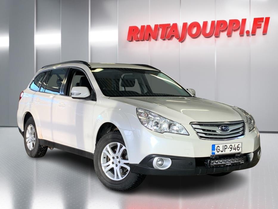 SUBARU Outback 2011