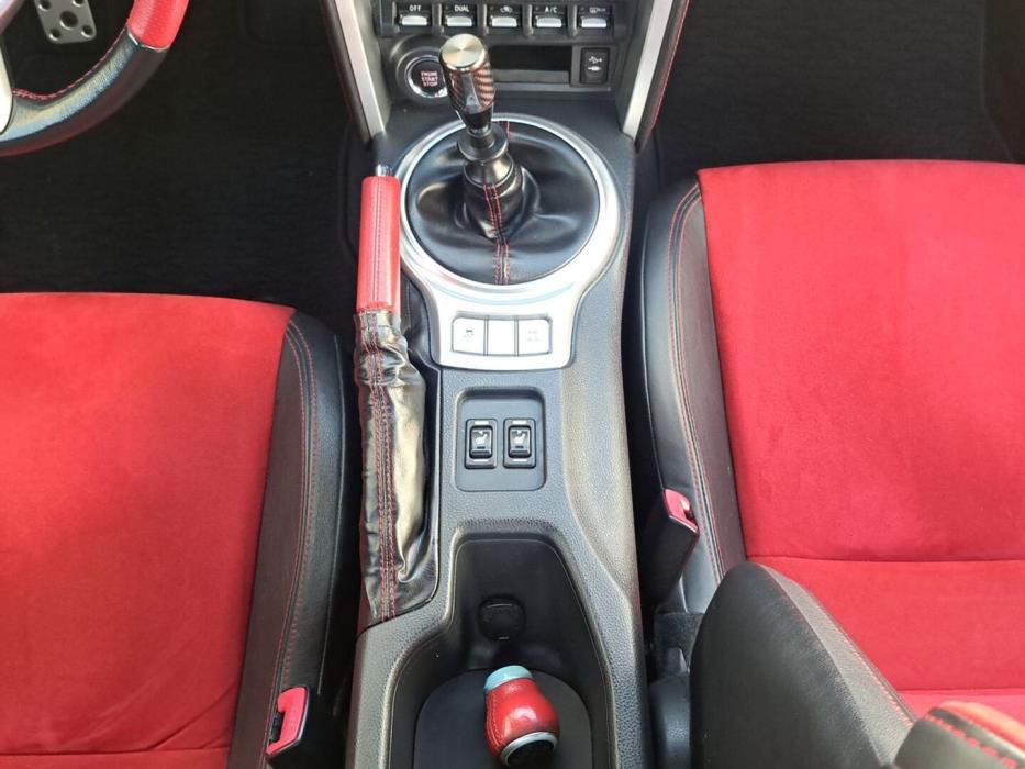 TOYOTA GT86 2016