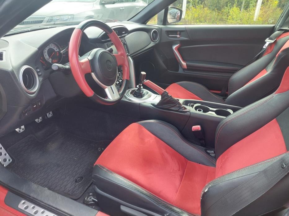 TOYOTA GT86 2016