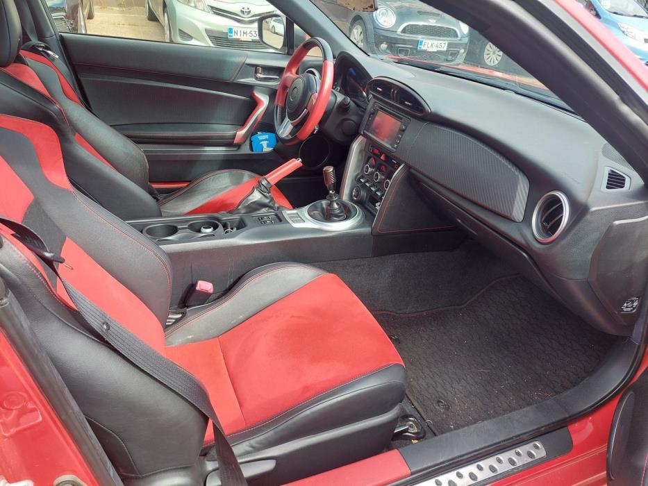 TOYOTA GT86 2016