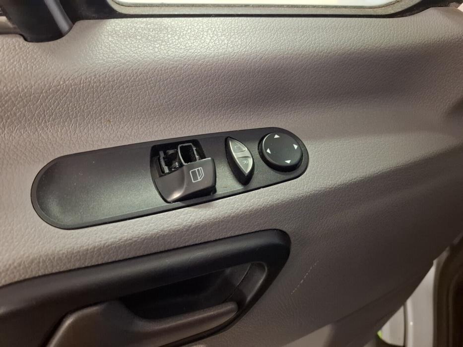 VOLKSWAGEN Crafter 2014