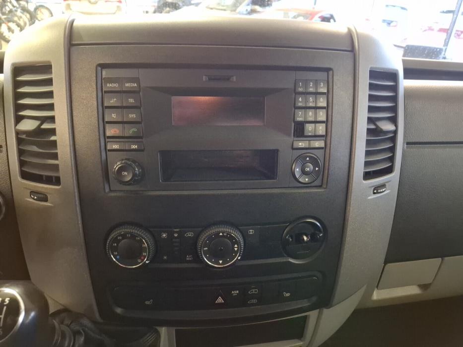 VOLKSWAGEN Crafter 2014