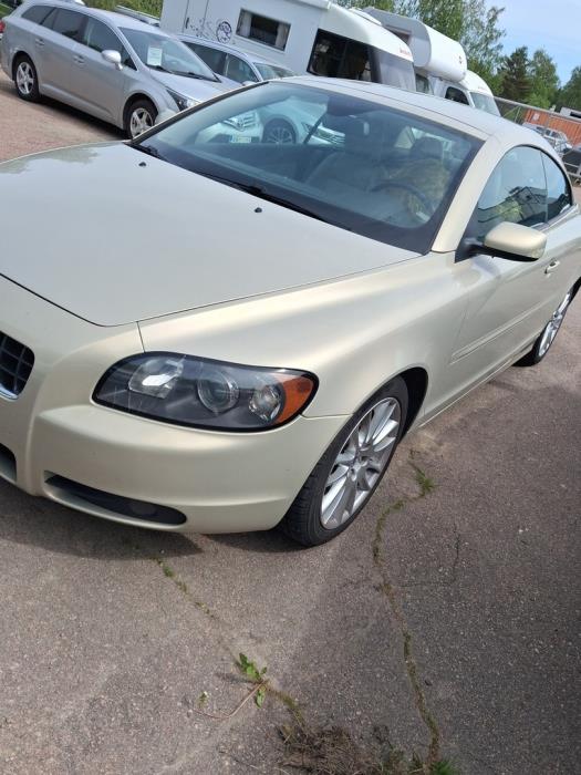 VOLVO C70 2006