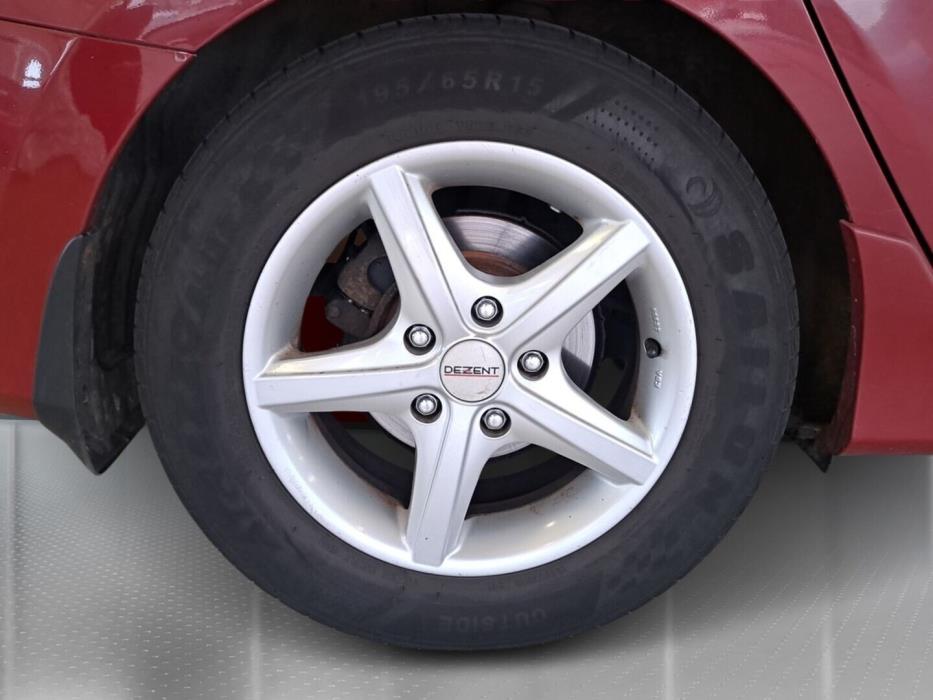 HYUNDAI i30 2010
