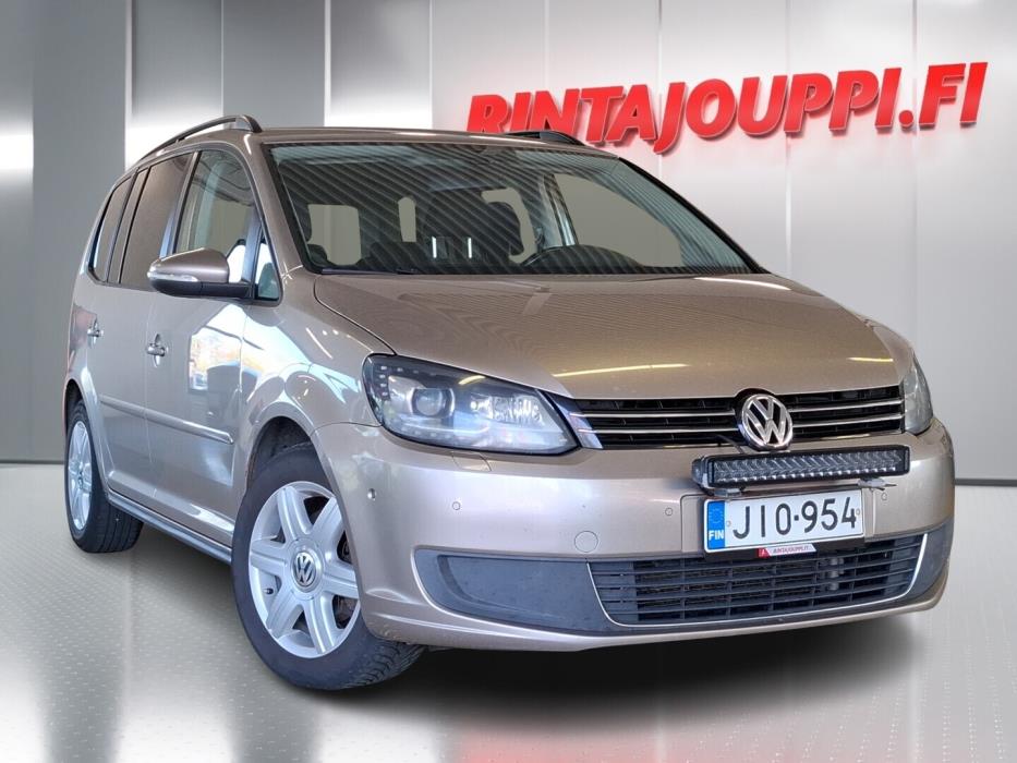 VOLKSWAGEN Touran 2011