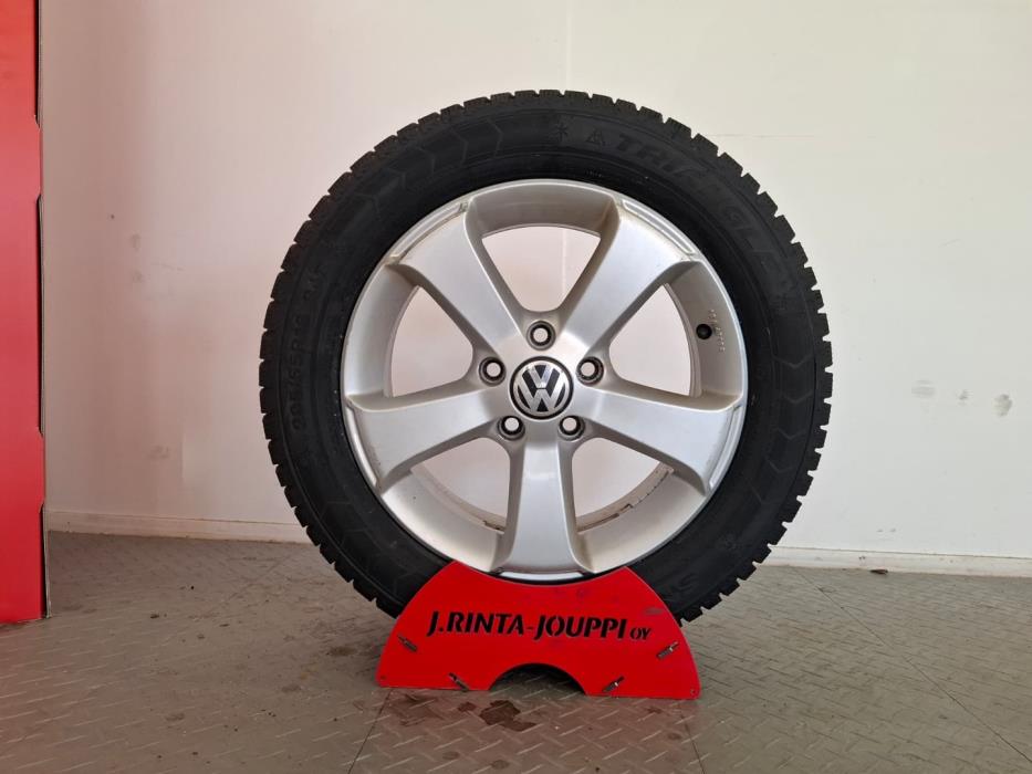 VOLKSWAGEN Touran 2011