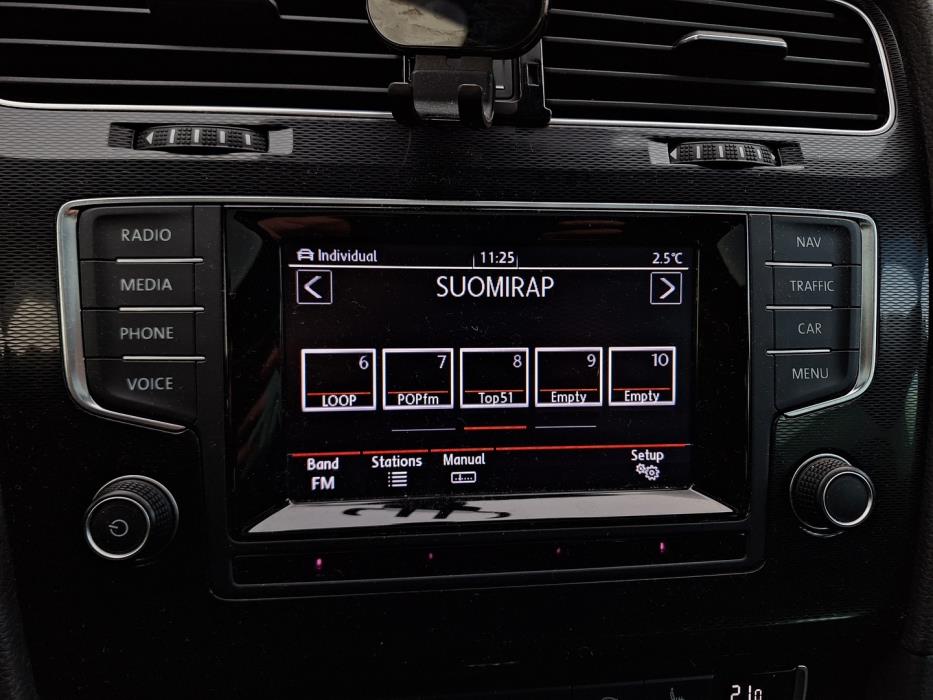 VOLKSWAGEN Golf 2014