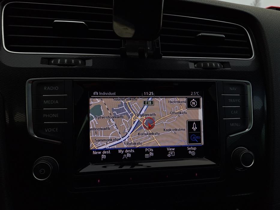 VOLKSWAGEN Golf 2014