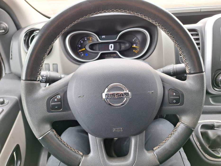 NISSAN NV300 2017