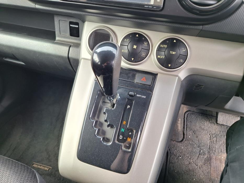 TOYOTA Corolla 2008