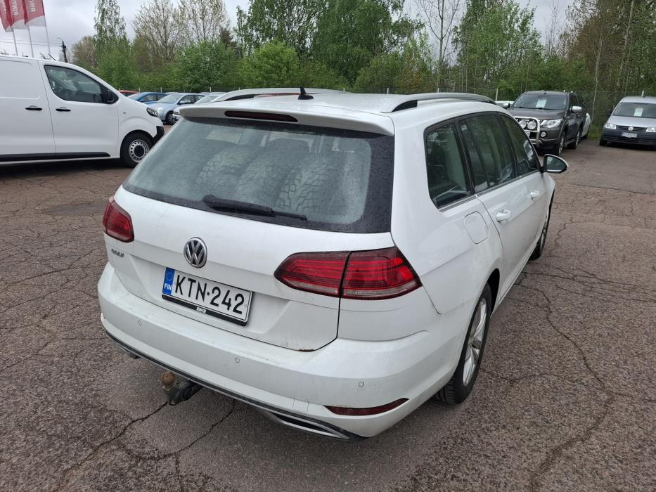 VOLKSWAGEN Golf 2019