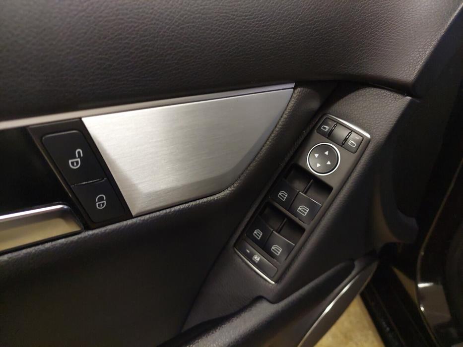 MERCEDES-BENZ C 2011