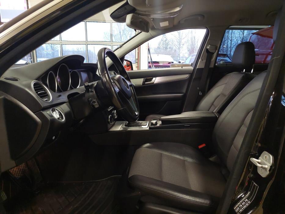 MERCEDES-BENZ C 2011