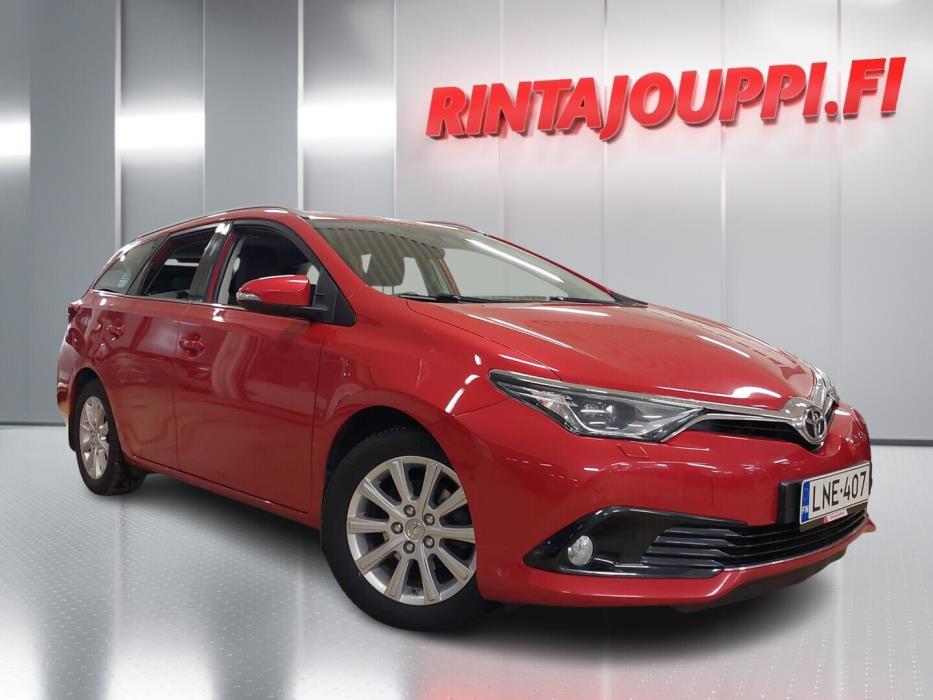 TOYOTA Auris 2016
