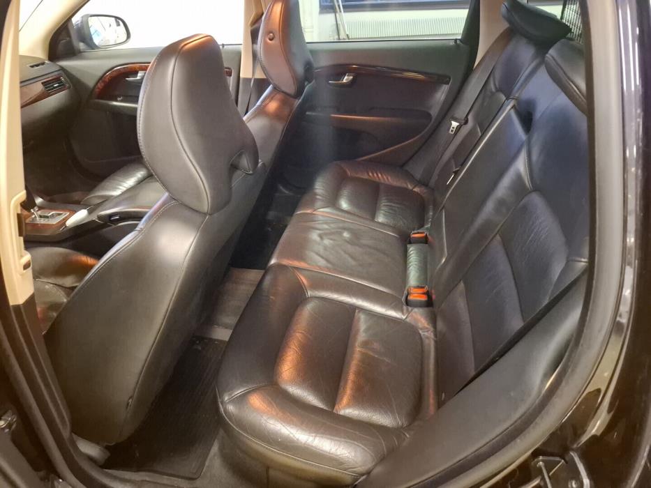 VOLVO V70 2007