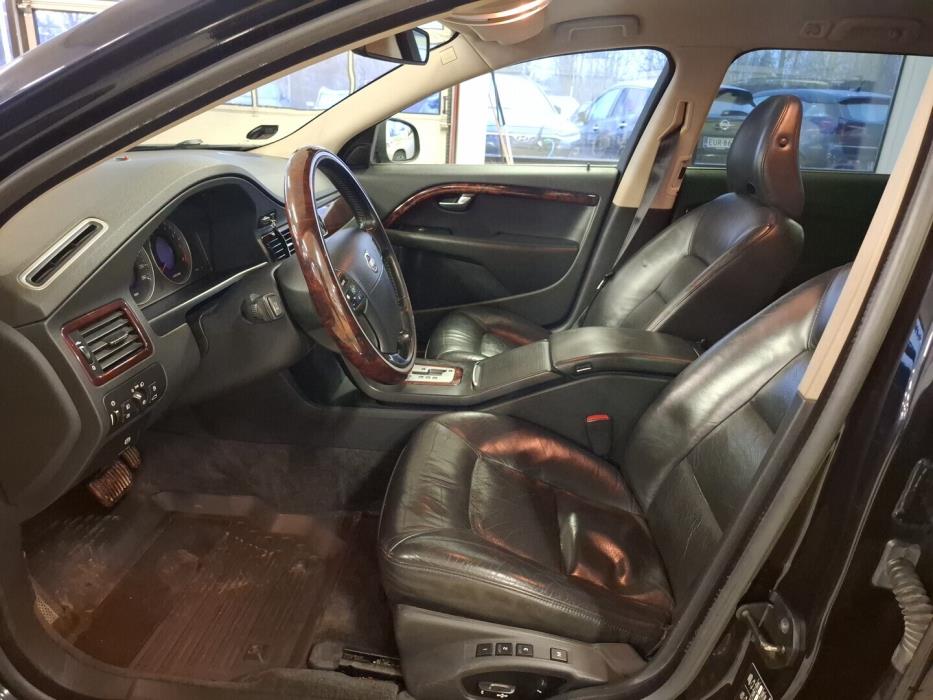 VOLVO V70 2007