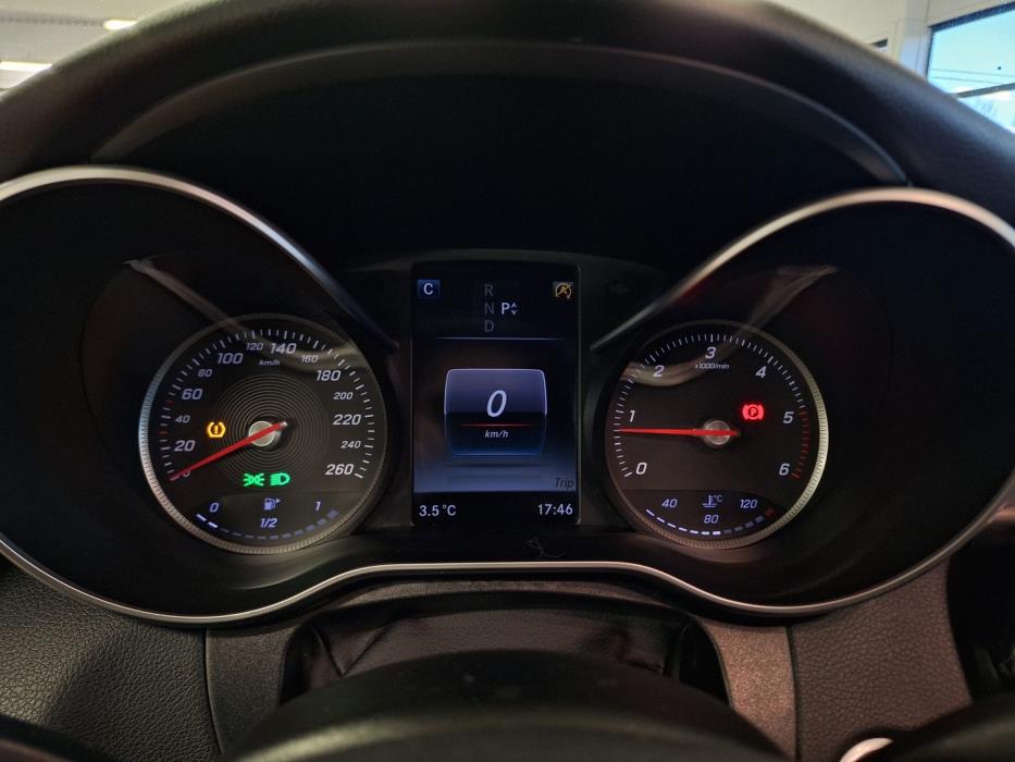 MERCEDES-BENZ C 2015