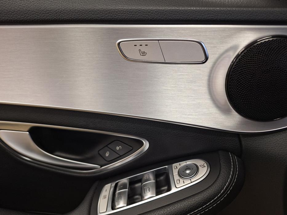 MERCEDES-BENZ C 2015