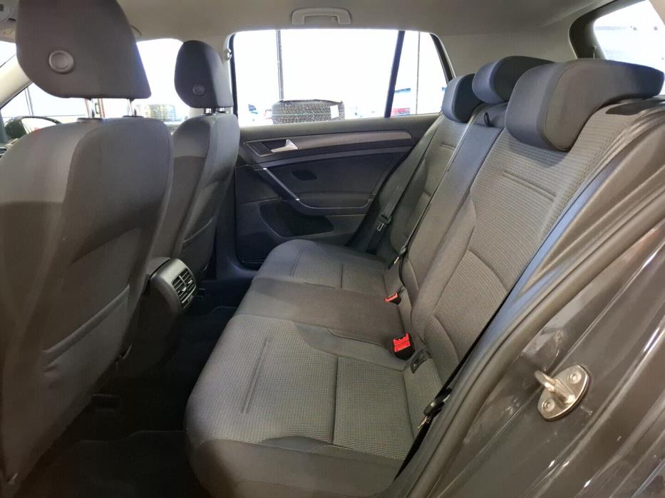 VOLKSWAGEN Golf 2019