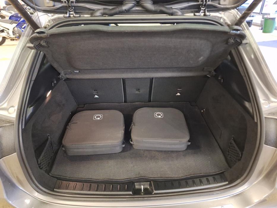 MERCEDES-BENZ EQA 2023