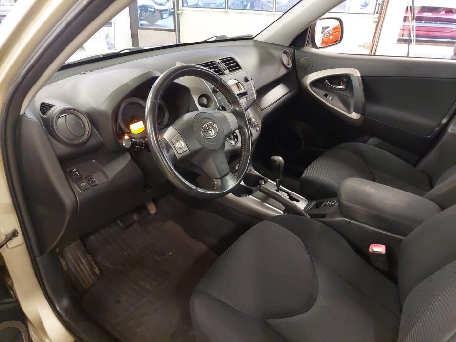 TOYOTA RAV4 2006