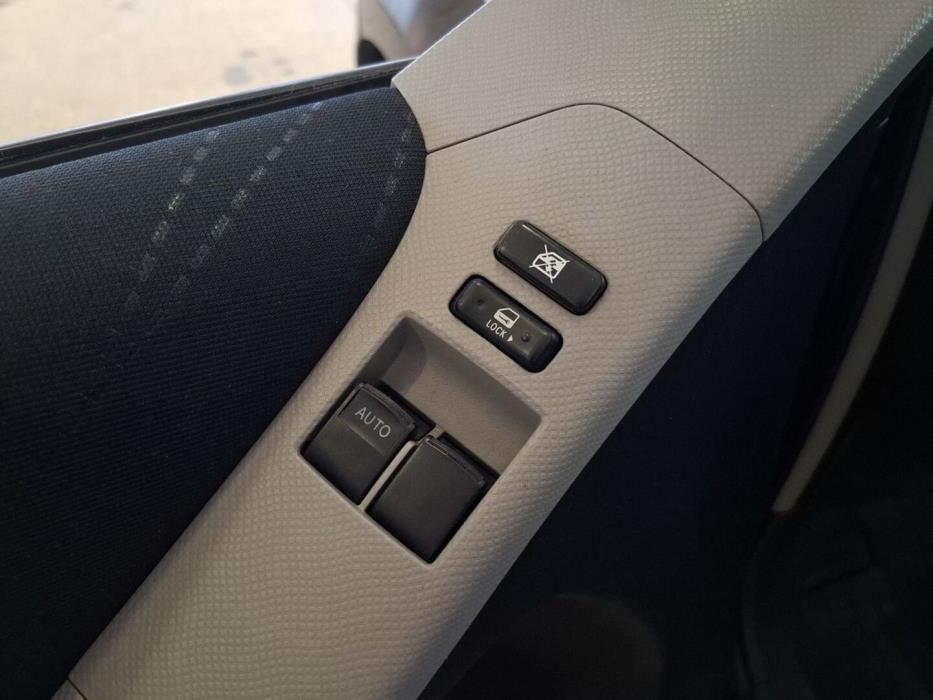 TOYOTA Yaris 2008